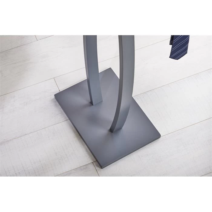 Herrendiener ROBIN Mit Hosenbügel In Grau 4 Herrendiener ROBIN Mit Hosenbügel In Grau – Bild 4